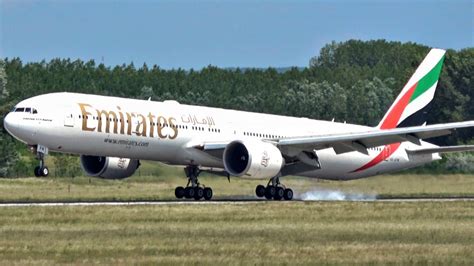 boeing 777 takeoff distance|Emirates Boeing 777.